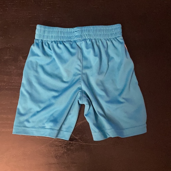 Puma shorts size 2T - Picture 2 of 4